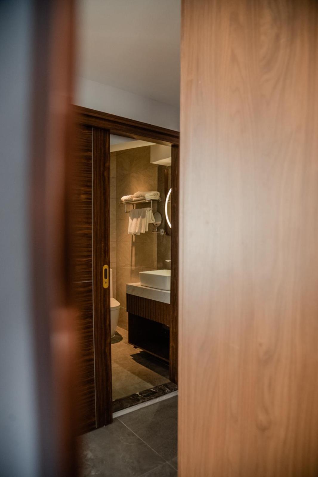 Hotel Drim & Spa ストルガ エクステリア 写真