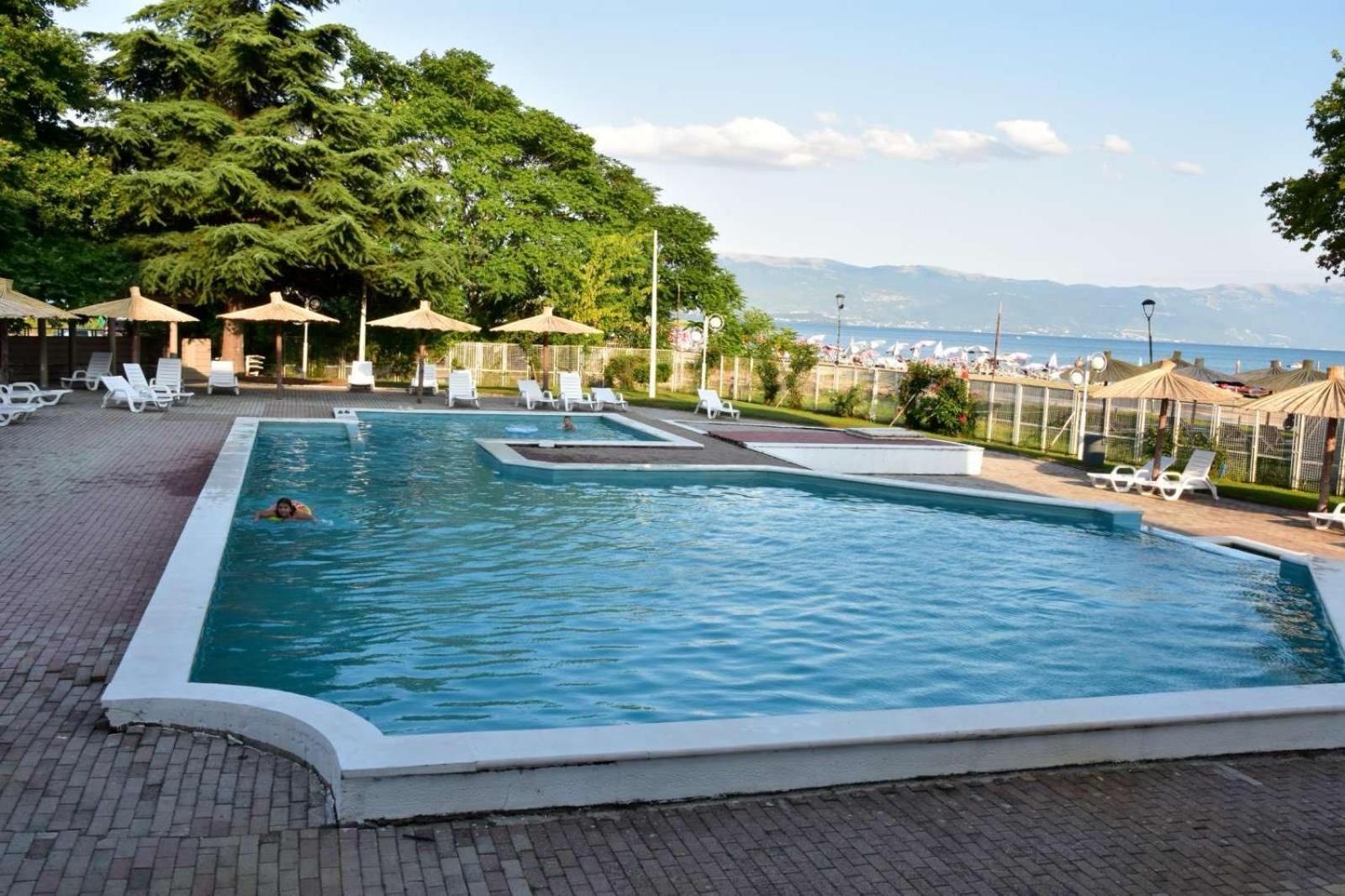 Hotel Drim & Spa ストルガ エクステリア 写真